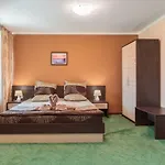 Brigantina 3*