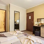 Brigantina Къща за гости 3*