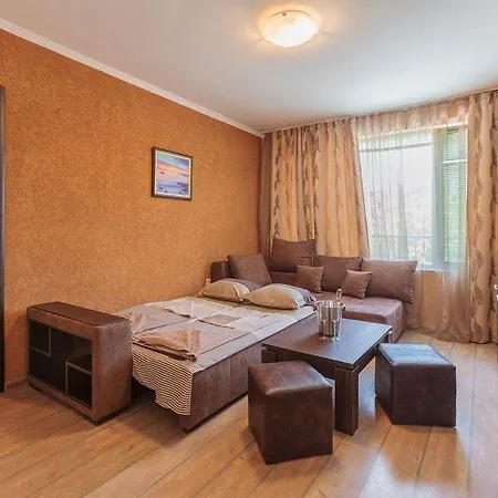 Гостьовий будинок Brigantina 3*