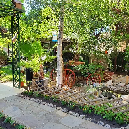 Brigantina Guest house 3*