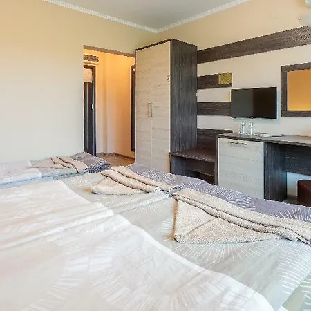 Гостьовий будинок Brigantina 3*