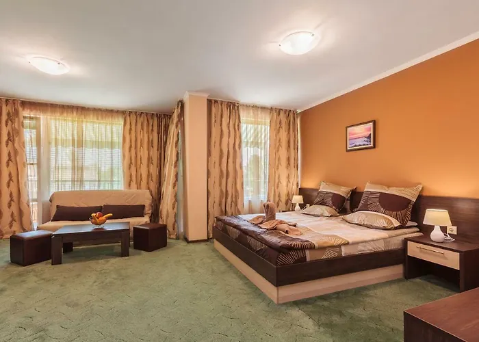 Brigantina Guest house 3*