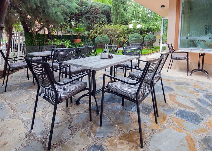 Brigantina 3* نيسيبار